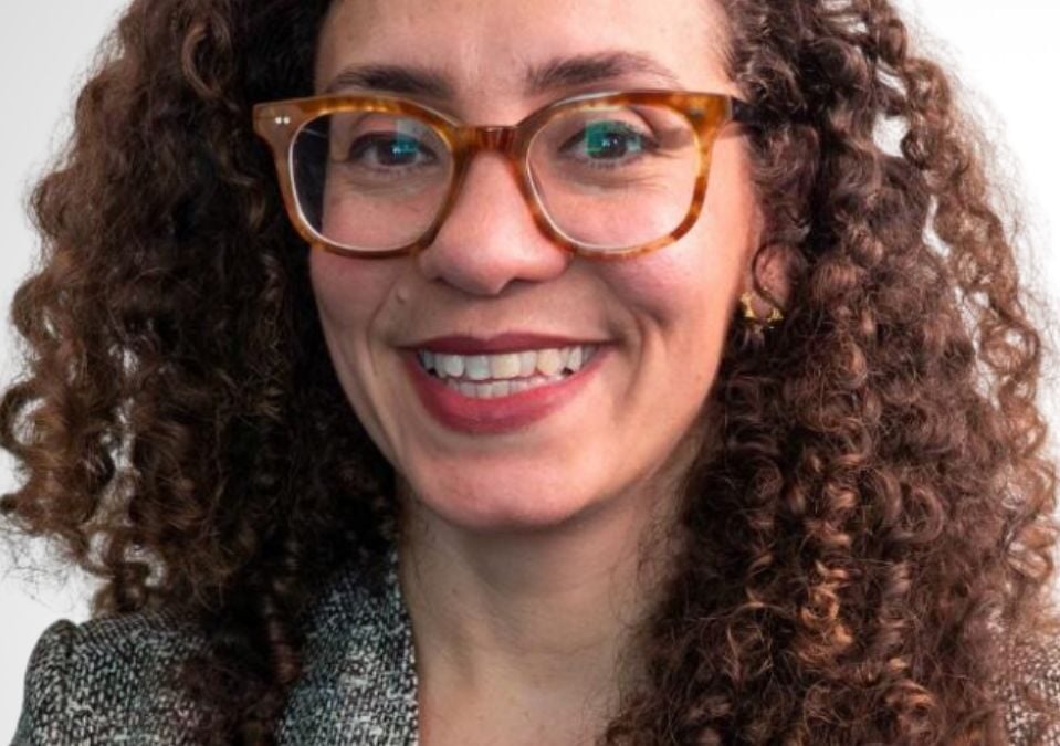 Dr Suzanne Akila