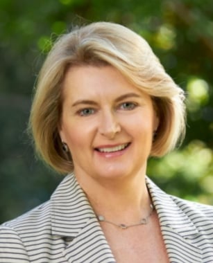 Carol Bennett